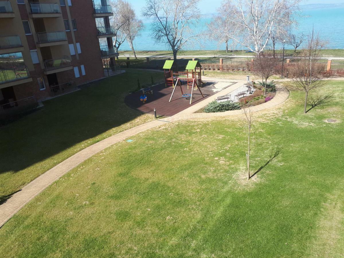 Galerius Beach Deluxe Apartment Siófok Exterior foto